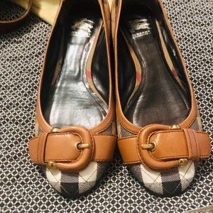 Authentic Burberry Flats